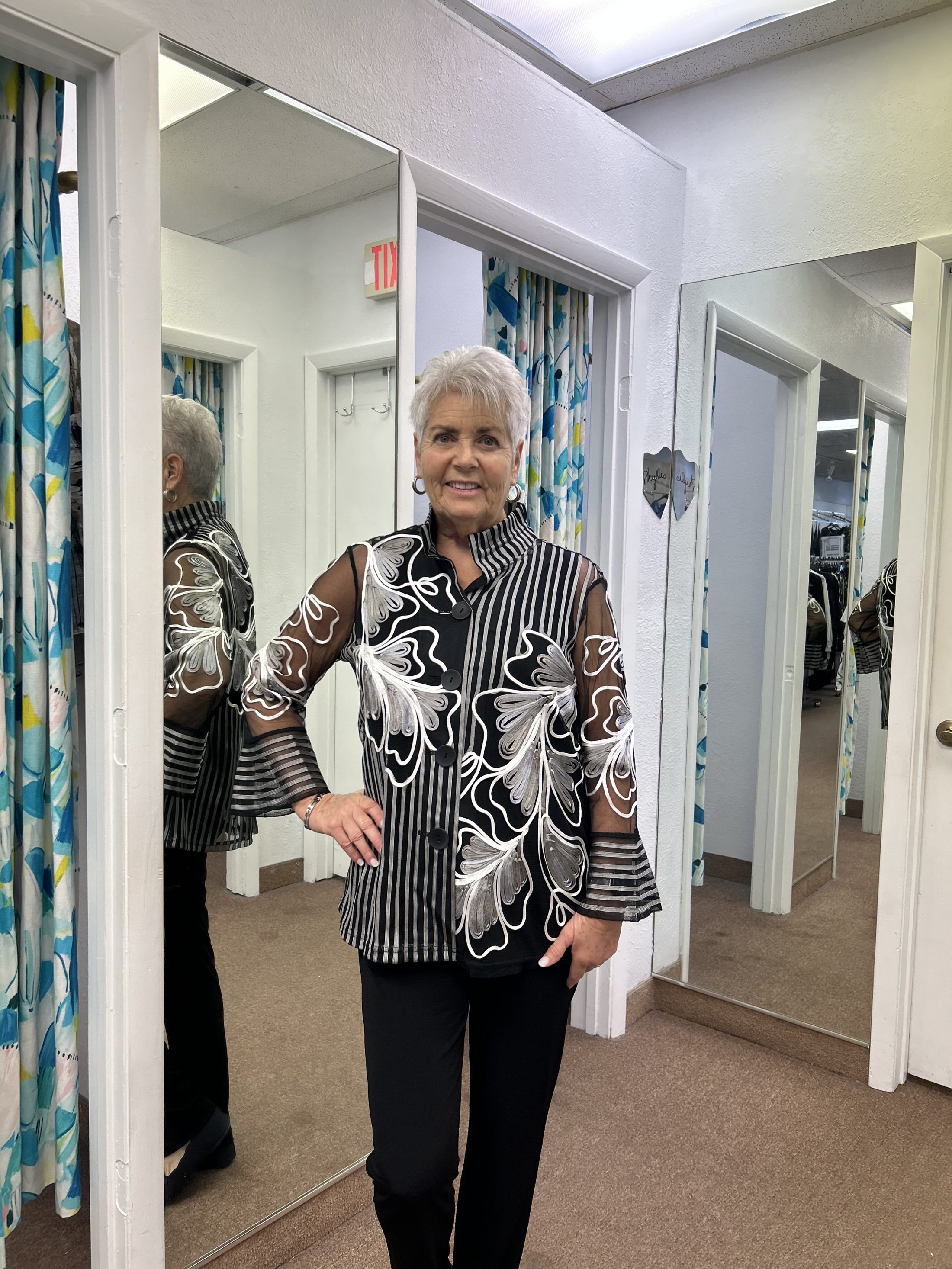 Woven Button Front Wire Collar Jacket with Embroidery