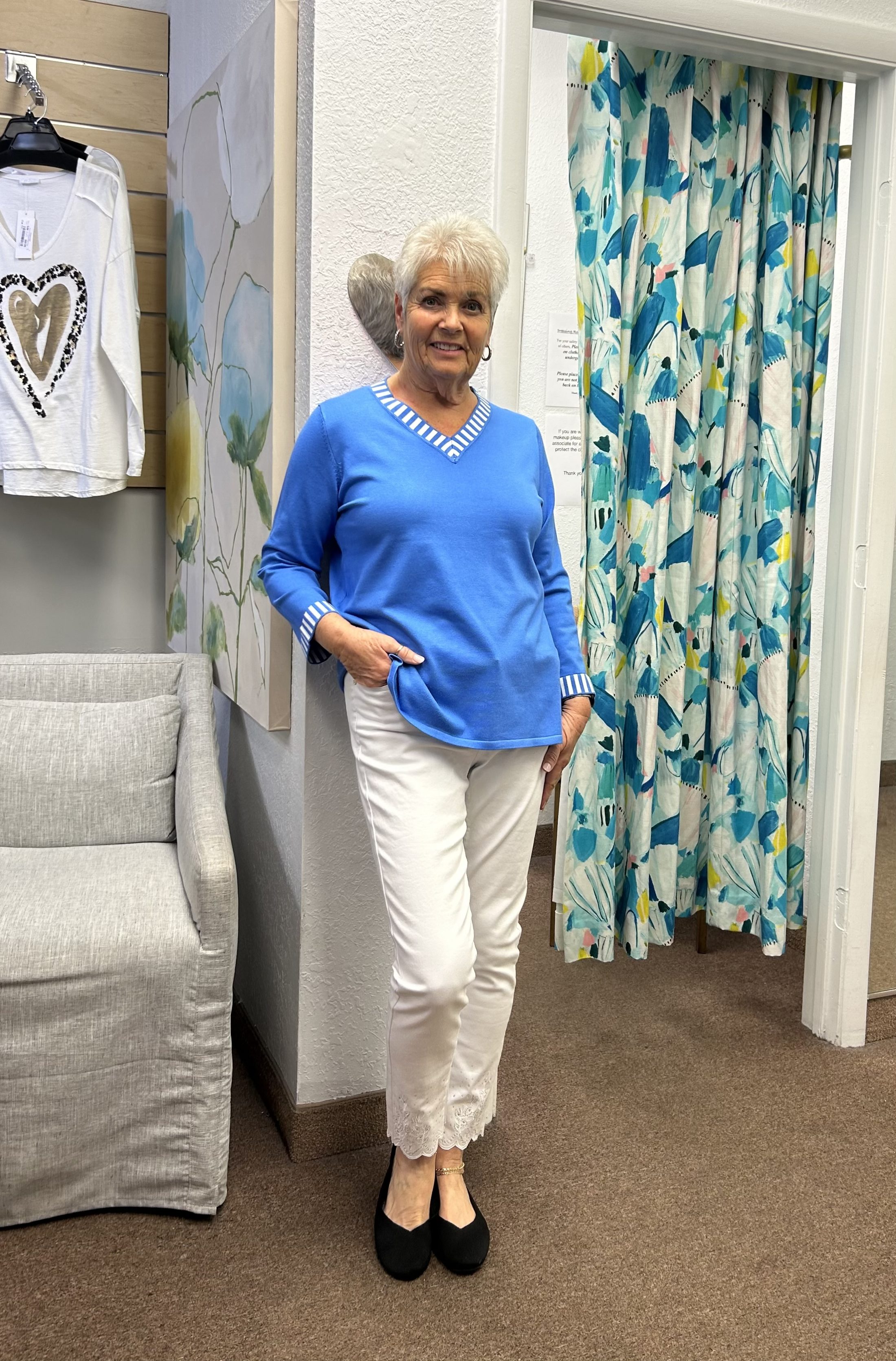 Banded V Neck 3/4 Sleeve Sweater