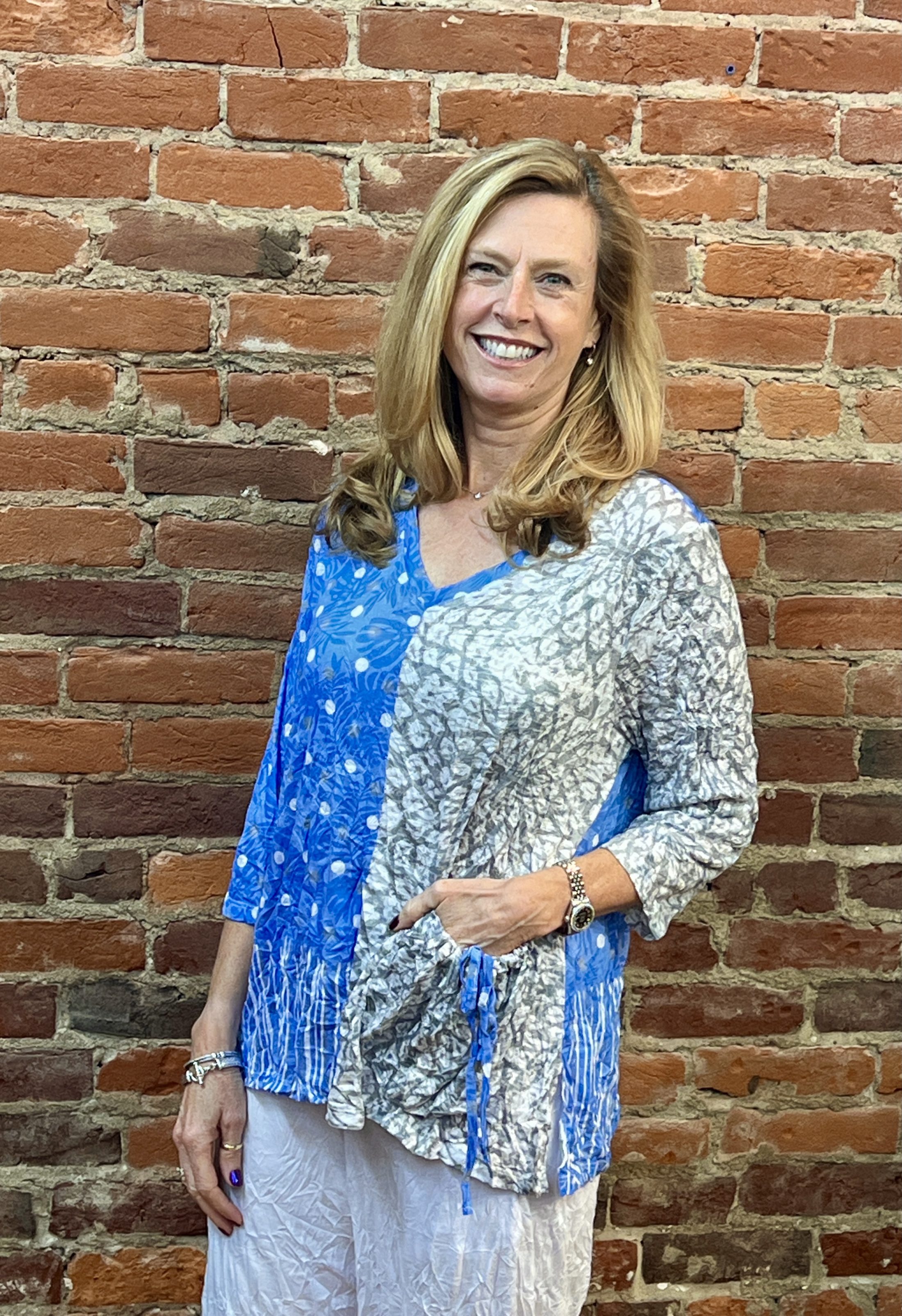 Crinkle Mixed Media One Pocket Top