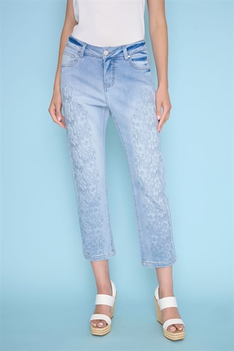 Embroidered Cropped Jeans