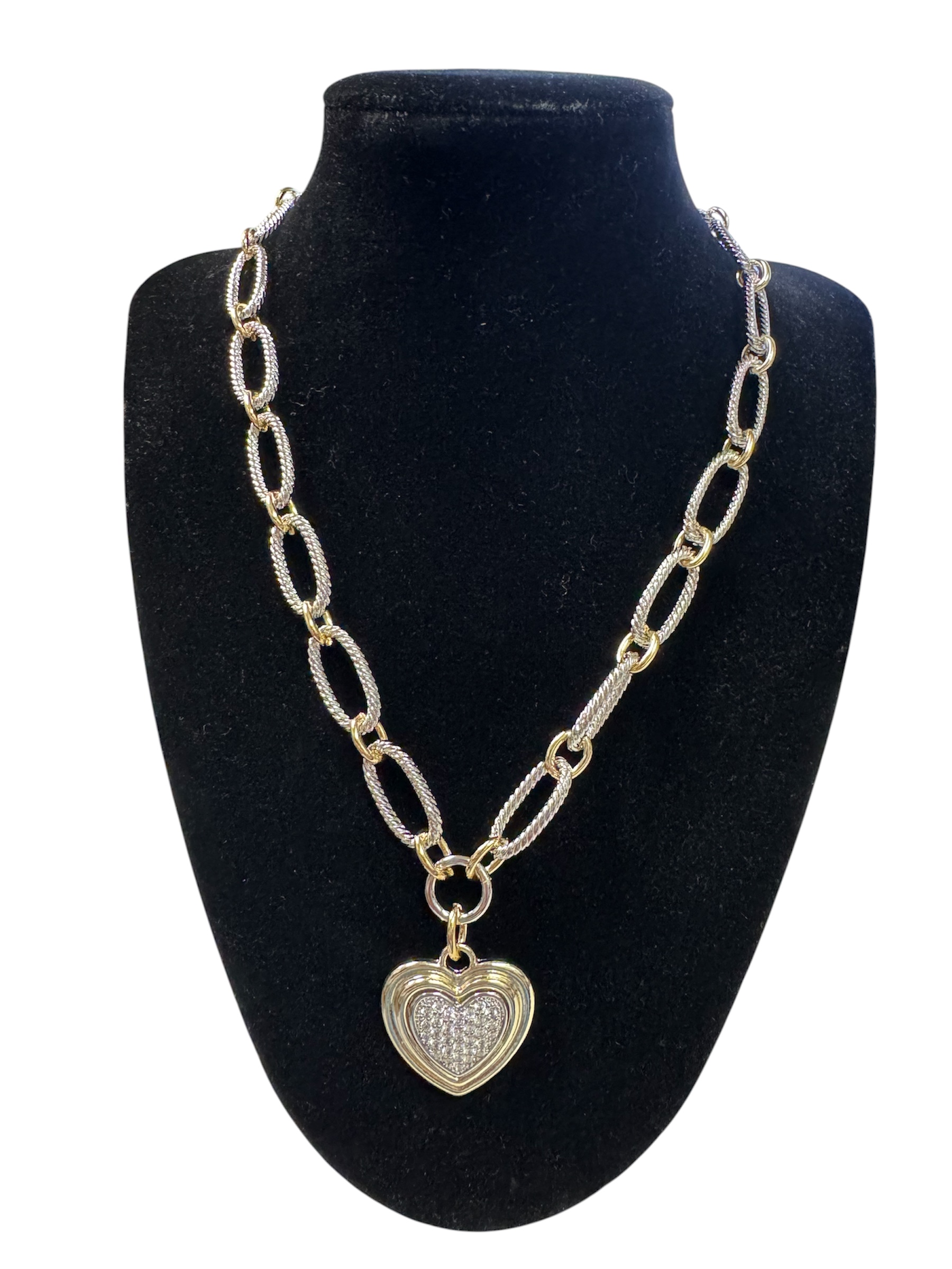 Medium Chain CV Pave Heart Pendant Necklace