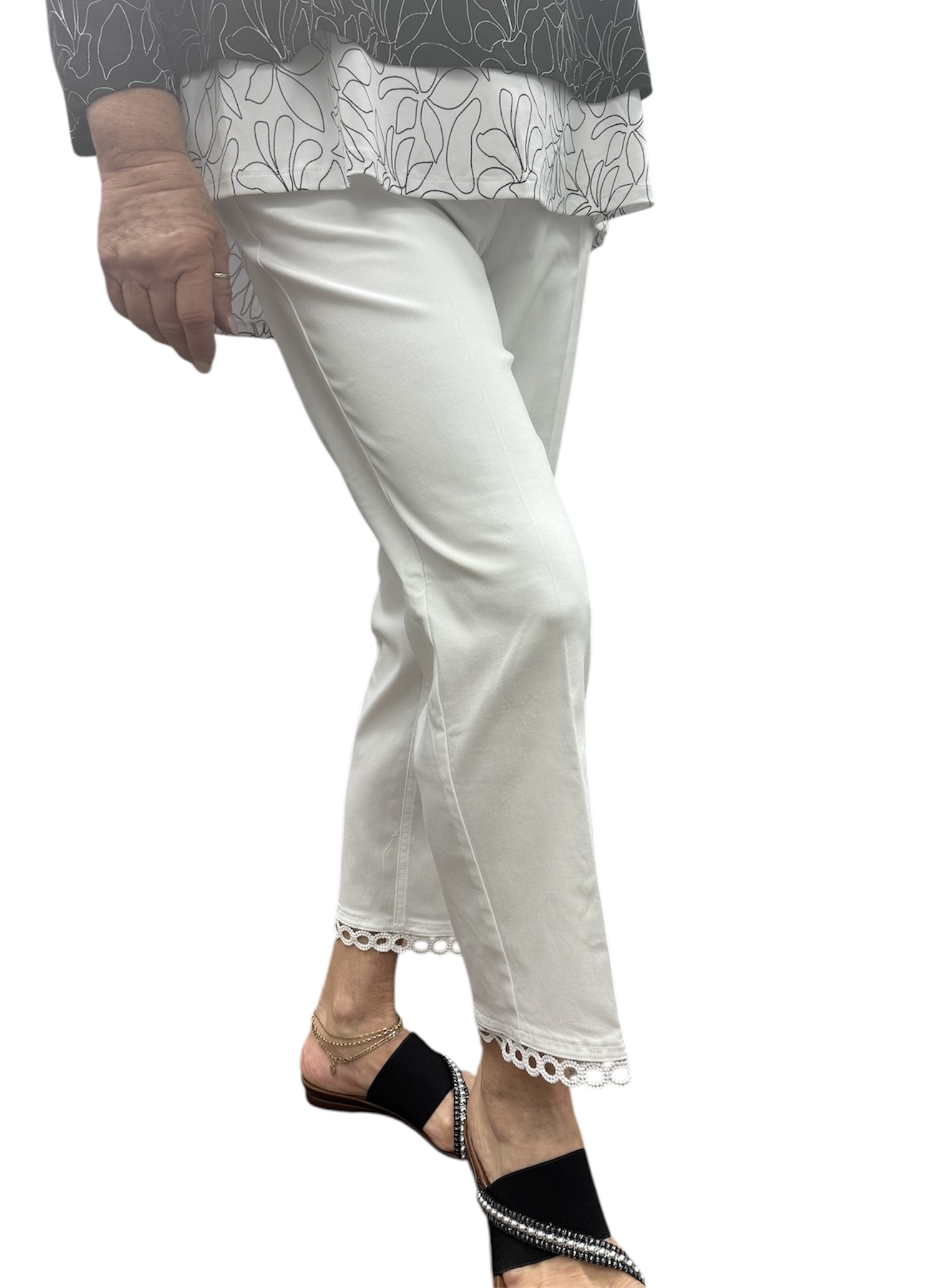 Pull On Crop Pant with Real Front and Back Pockets