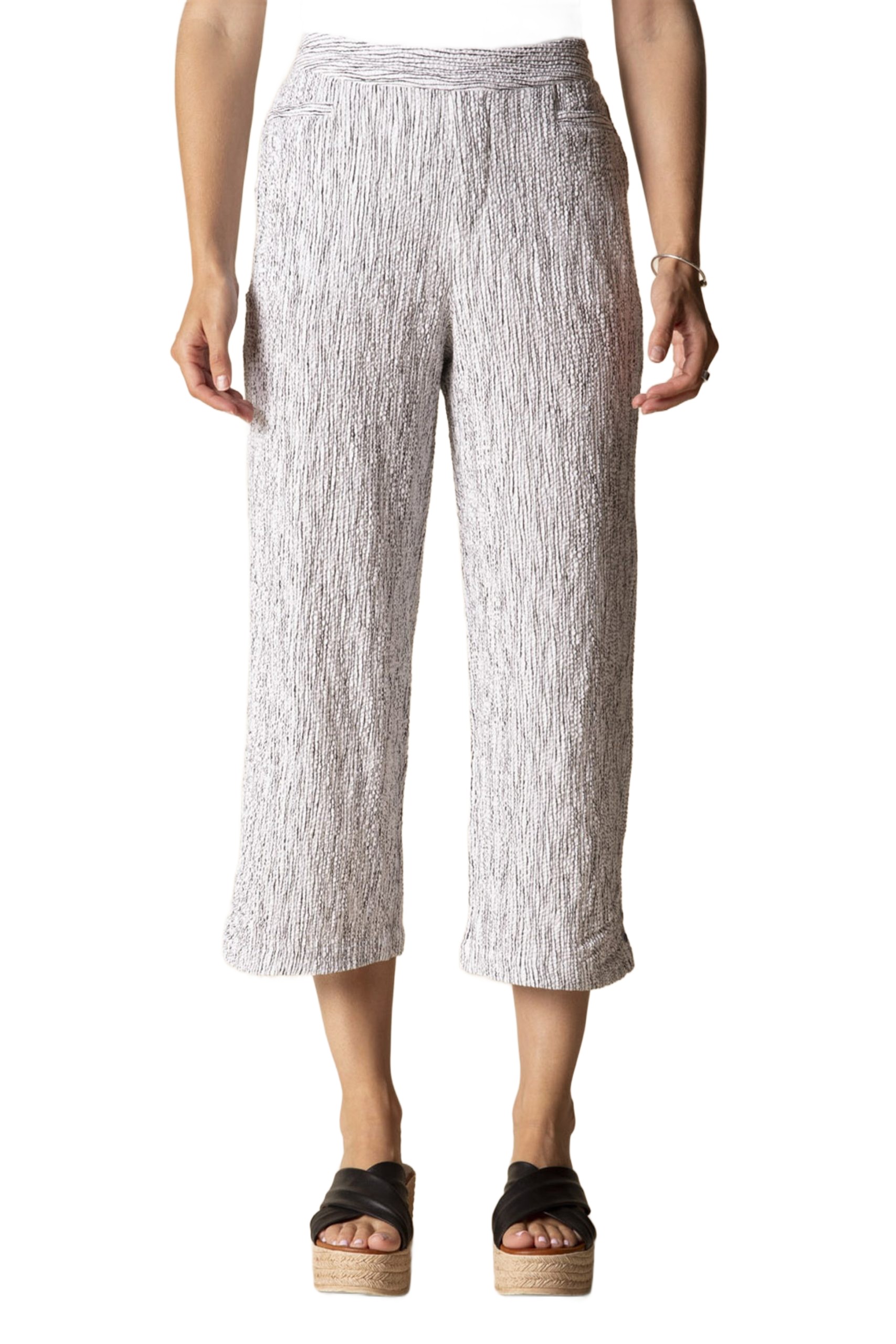 Crinkle Crepe Button Capri